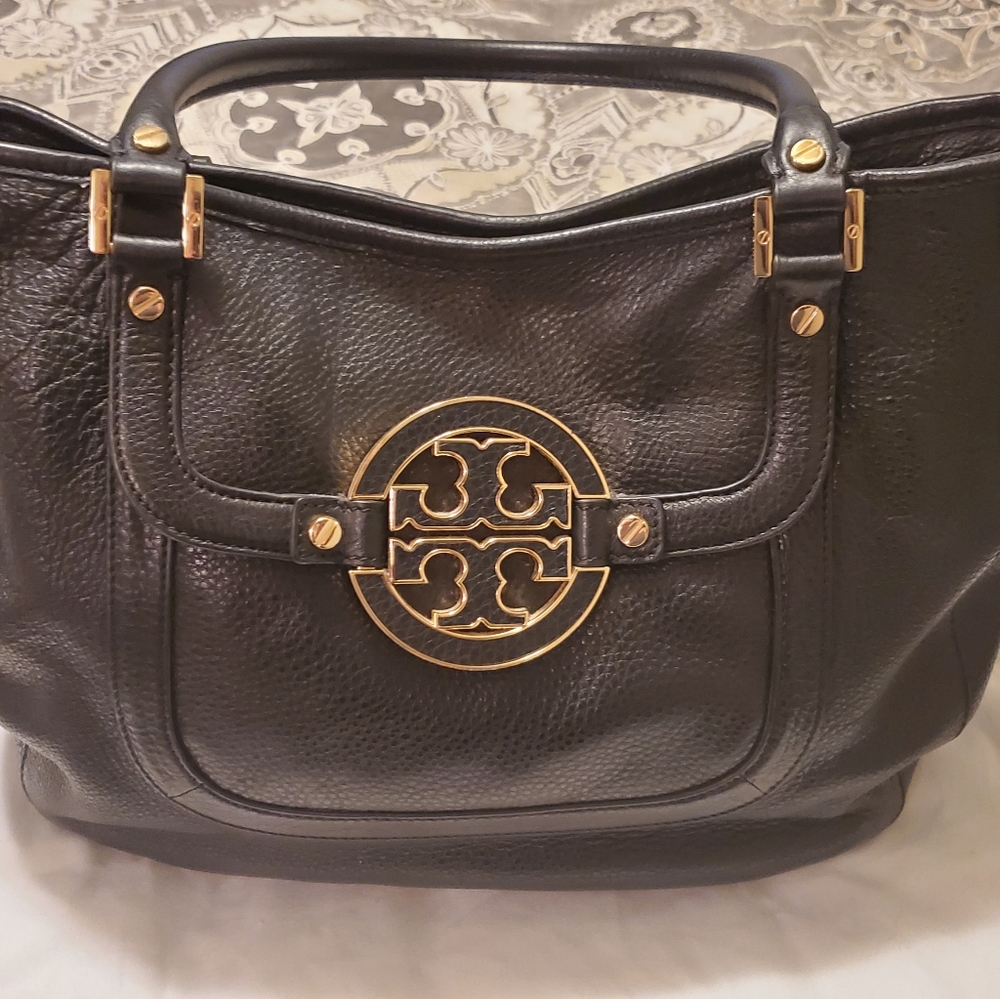 Tory Burch Amanda Classic Hobo Satchel
